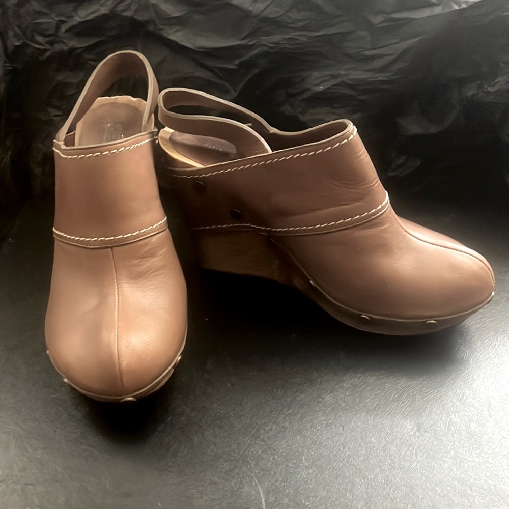 See by Chole wooden platform wedges in tan leather